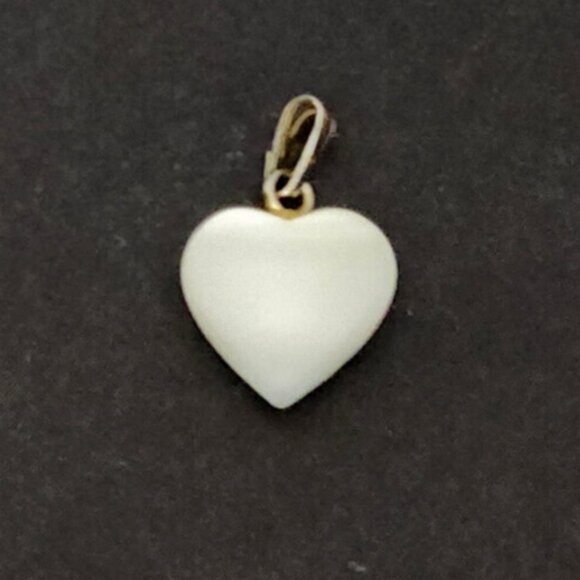 Vintage Mother Of Pearl Heart Shape Sterling Silver Pendant Charm .5" x  .5" - Picture 1 of 5